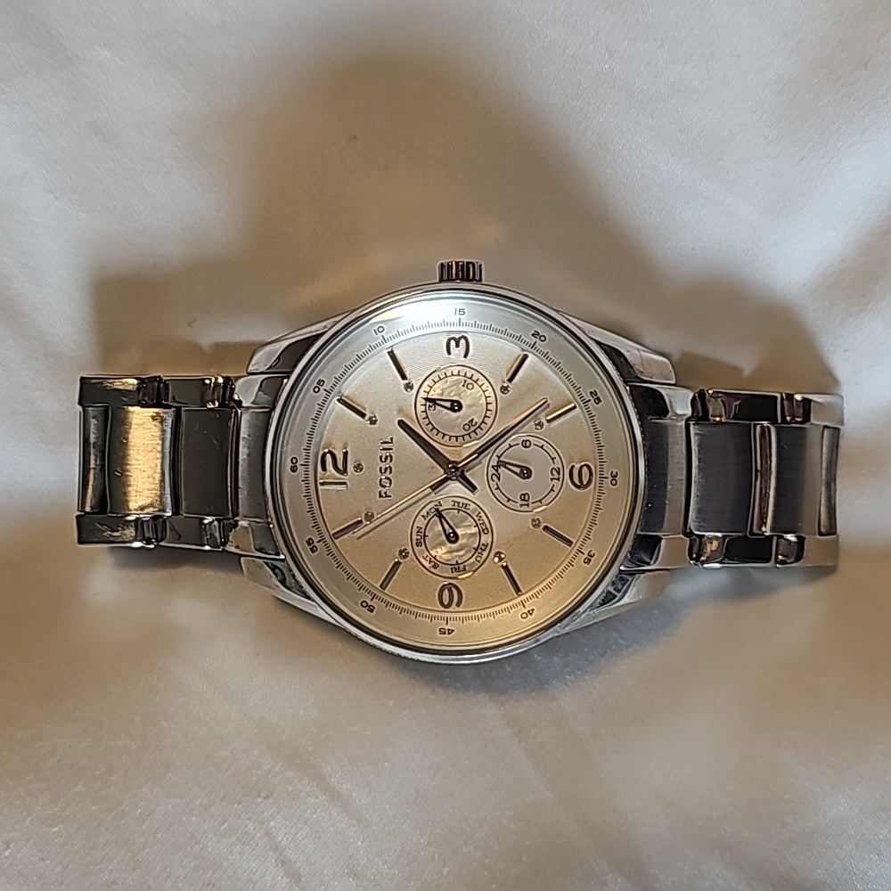 EUC Fossil Silver Watch